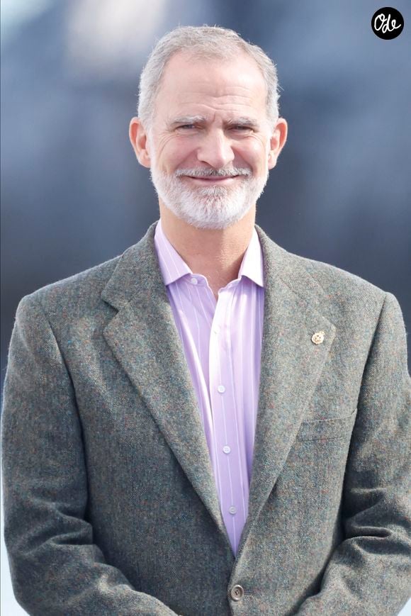 La reine Letizia d'Espagne, le roi Felipe d'Espagne. La princesse Leonor et la princesse Sofia se rendent à Llanes, lauréat du prix « Village exemplaire de la Princesse des Asturies 2026 », le 24 octobre 2026 à Llanes, en Espagne, photo d’Archie Andrews/ABACAPRESS.COM