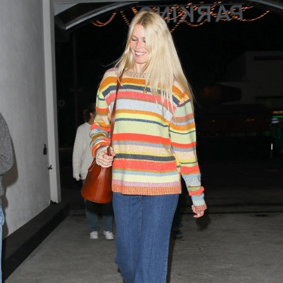 Beverly Hills, Californie – Le mannequin et actrice allemande Claudia Schiffer et son mari Matthew Vaughn ont été aperçus quittant le restaurant E Baldi à Beverly Hills après un dîner en compagnie de Rebecca Gayheart et de Peter Morton. 15 octobre 2024


Photo : Backgrid USA / Bestimage