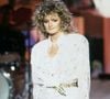 Drapé dans le drapeau gallois et accompagné d’une photographie encadrée de la chanteuse, celui-ci a traversé les rues sous les applaudissements du public.

Archives : Bonnie Tyler JLPPA / Bestimage