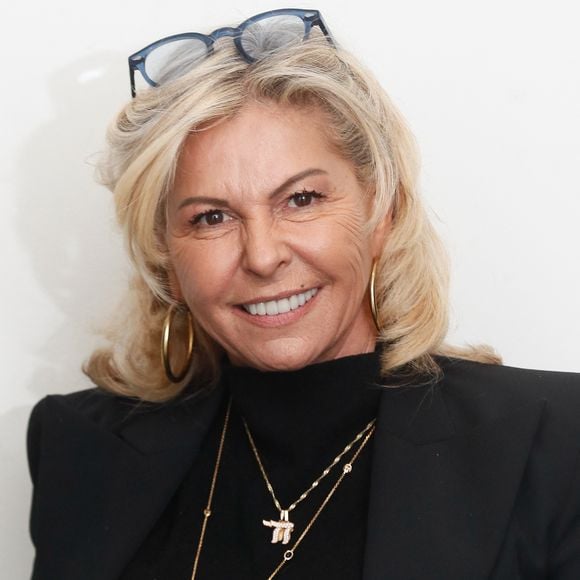 Interviewée dans le podcast "Parents d'abord" de "Télé-Loisirs", Caroline Margeridon est revenue sur une part méconnue de sa vie sentimentale : un mariage discret avec un homme qu’elle qualifie elle-même d’"hyper connu"

Exclusif - Caroline Margeridon en backstage de l'enregistrement de l'émission "100% logique" présentée par C. Feraud au Studio du Lendit à Saint-Denis, France. © Christophe Clovis/Bestimage