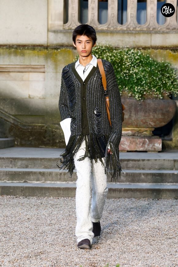 Défilé de mode Dior Homme Prêt à Porter Collection Homme Printemps/Été 2027 lors de la Fashion Week de Paris, France, le 24 juin 2026. © Bestimage