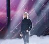 "Je lui ai fait le texte dans la nuit, je lui ai envoyé à 7h30 du matin le texte, et quatre mois après, j'étais au Stade de France, invitée par Johnny, il l'avait finalement fait en dernière chanson avec des feux d'artifices."

Exclusif - Zazie lors de l'enregistrement du pré-générique de la 40ème édition des Victoires de la Musique à la Seine Musicale à Boulogne-Billancourt, France, le 13 février 2025. © Christophe Clovis/Bestimage | 00695166