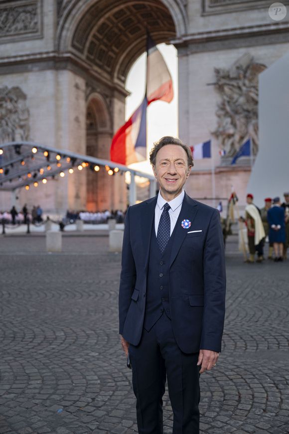 dans un format qui correspond mieux à son organisation.

Exclusif - Stéphane Bern - Emission "Le concert pour la paix" sur les Champs-Elysées à Paris, retransmis en direct sur France 2, le 8 mai 2025 © Christophe Clovis - Pierre Perusseau / Bestimage