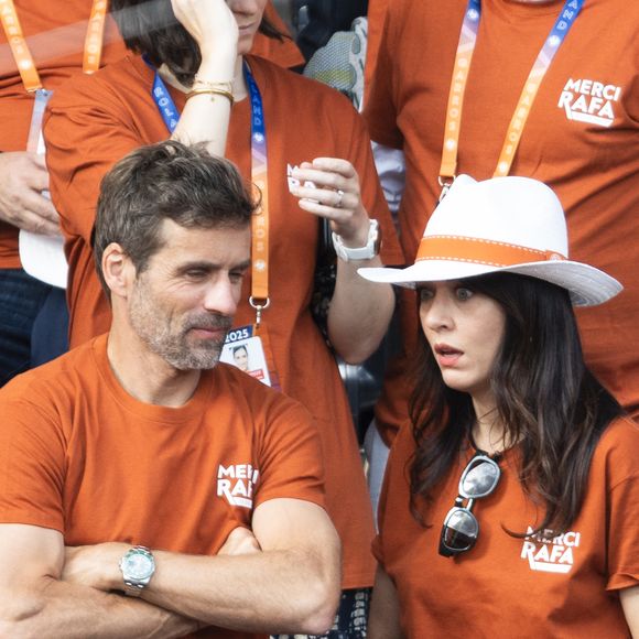 Le compagnon de Nolwenn Leroy a couvert le tournoi de Monte-Carlo pour Eurosport.

Arnaud Clément et Nolwenn Leroy - Hommage à Rafael Nadal lors des internationaux de France de tennis à Roland Garros.

© Cyril Moreau / Dominique Jacovides / Bestimage