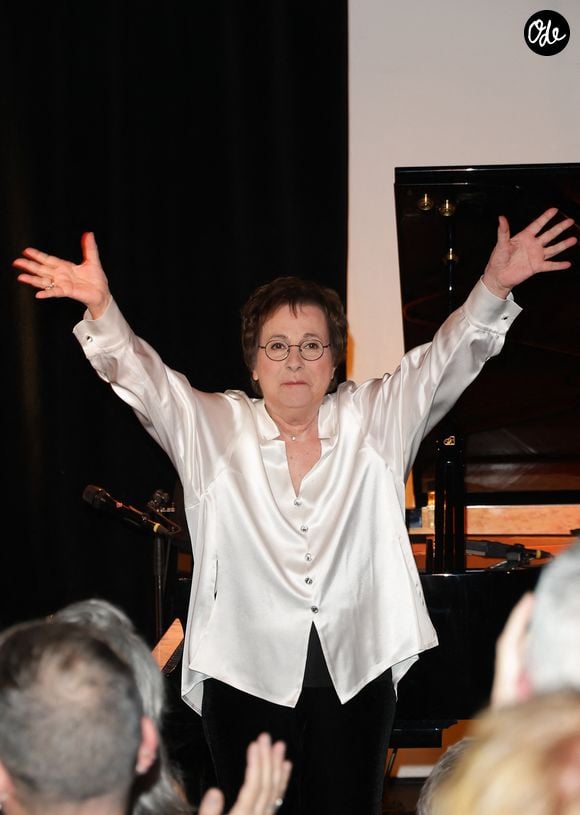 Au fil des années, elle a accueilli les obsèques de nombreuses personnalités.

Marie-Paule Belle - Générale du concert de Marie-Paule Belle "Au Revoir et Merci" au théâtre de Passy à Paris le 19 mai 2026. © Coadic Guirec/Bestimage