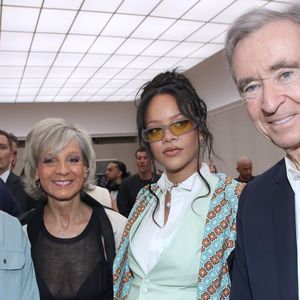 ASAP Rocky, Hélène Arnault, Rihanna et Bernard Arnault - Défilé de mode Dior Homme, Collection Printemps / Été 2026, Front Row, dans le cadre de la Fashion Week de Paris, France, le 27 Juin 2025.

© Olivier Borde / Bertrand Rindoff / Bestimage