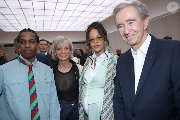 ASAP Rocky, Hélène Arnault, Rihanna et Bernard Arnault - Défilé de mode Dior Homme, Collection Printemps / Été 2026, Front Row, dans le cadre de la Fashion Week de Paris, France, le 27 Juin 2025.

© Olivier Borde / Bertrand Rindoff / Bestimage