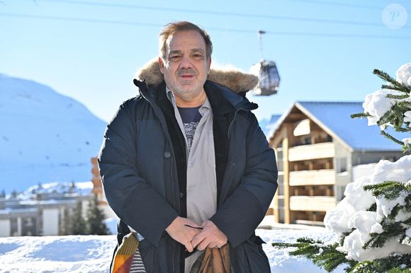 Didier Bourdon assiste au photocall du film 38,5 Quai Des Orfevres lors du 26ème Festival du Film de Comédie de l'Alpe d'Huez à l'Alpe d'Huez, France le 21 janvier 2023. Photo by Julien Reynaud/APS-Medias/ABACAPRESS.COM