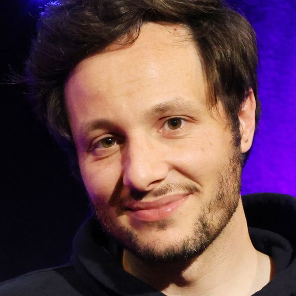 "Ceci n’était pas dans mes plans non plus", a écrit Vianney en découvrant sa statue de cire au musée Grévin.

Vianney inaugure sa statue de cire au musée Grévin à Paris. © Denis Guignebourg / Bestimage
