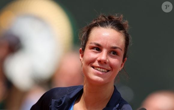La française Loïs Boisson bat l'américaine Pegula (3-6, 6-4, 6-4), au 4ème tour des internationaux de France de Tennis de Roland Garros 2025 (Jour 9), à Paris, France, le 2 juin 2025. Boisson a renversé la situation face à l’Américaine Pegula, numéro trois mondiale, pour s’offrir la plus belle victoire de sa carrière (3-6, 6-4, 6-4) et se hisser en quarts de finale de Roland-Garros. © Jacovides-Moreau/Bestimage