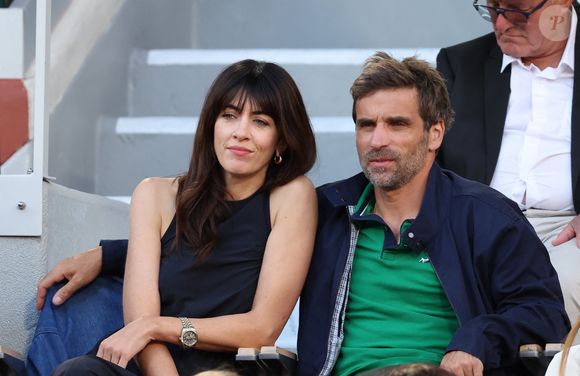 Nolwenn Leroy et son compagnon Arnaud Clément - Célébrités dans les tribunes des Internationaux de France de tennis de Roland Garros à Paris © Jacovides-Moreau/Bestimage
