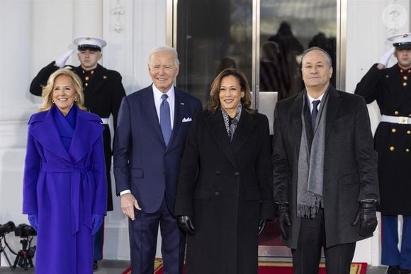 Jill Biden, Joe Biden, Kamala Harris et Doug Emhoff lors de l'investiture à la Maison blanche de Donald Trump le 20 janvier 2025
©Backgrid USA / Bestimage