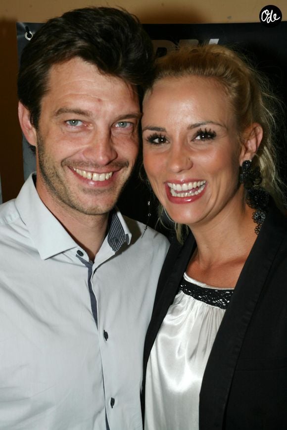 Elodie Gossuin et son mari Bertrand Lacherie à la première du spectacle de Jarry "Atypique" à Paris, le 2 octobre 2014.