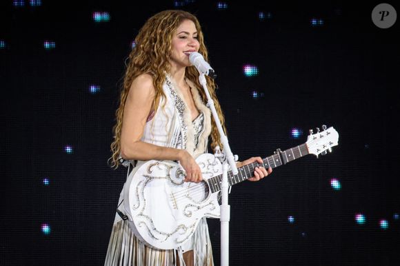 Shakira en concert au stade Centenario de Montevideo, dans le cadre de sa tournée "Las Mujeres Ya No Lloran", le 3 décembre 2025.

©Bestimage