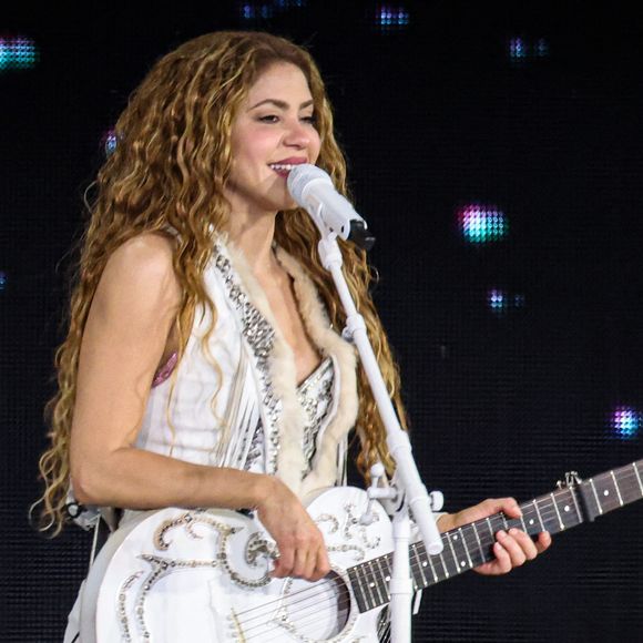Shakira en concert au stade Centenario de Montevideo, dans le cadre de sa tournée "Las Mujeres Ya No Lloran", le 3 décembre 2025.

©Bestimage