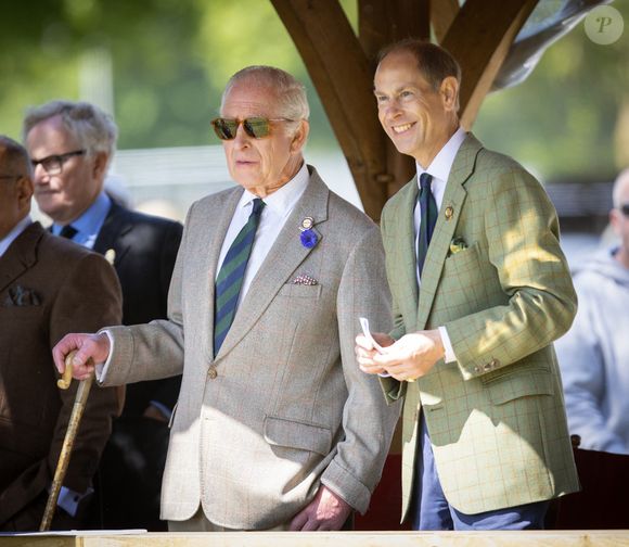 Le roi Charles III d'Angleterre lors d'une compétition de chevaux au château de Westminster dans le Berkshire, UK le 17 mai 2025. Photo par GOFF INF / BESTIMAGE
