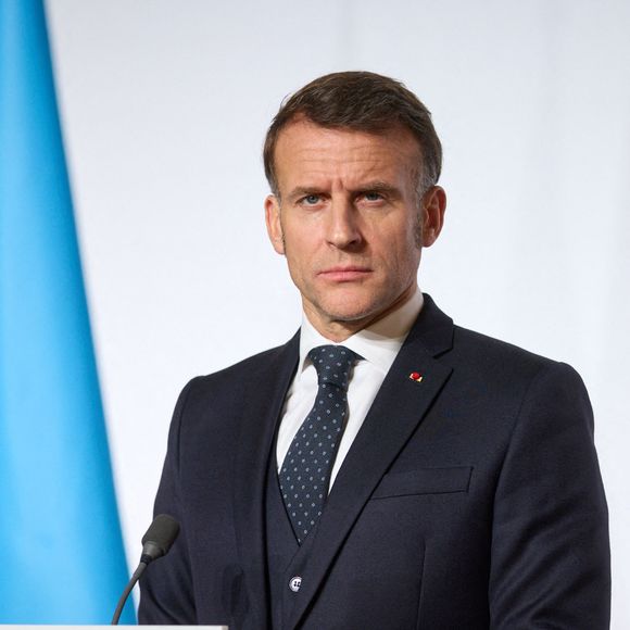 Emmanuel Macron a tout de même rendu un ultime hommage à Brigitte Bardot.

Le président français Emmanuel Macron lors du sommet de la Coalition des volontaires sur les garanties de sécurité pour l'Ukraine, au palais de l'Élysée à Paris le 6 janvier 2026. Ukraine Presidency via Bestimage