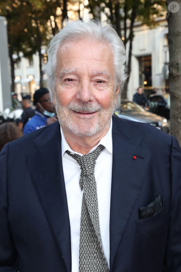 Pierre Arditi arrive au « Concerto pour la Paix » organisé par Omar Harfouch au Théâtre des Champs Élysées à Paris, France, le 18 Septembre 2024. © Bertrand Rindoff / Bestimage