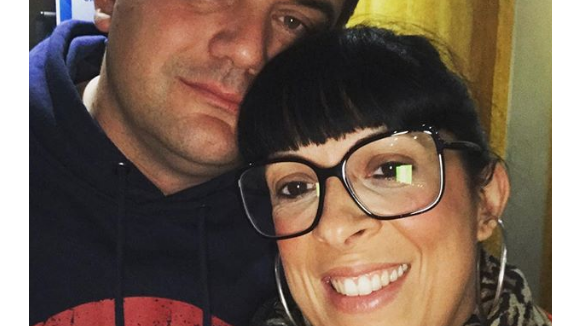 Ce couple de l'amour est dans le pré endetté d'une somme astronomique, l'agriculteur évoque sa situation : "On va peut-être se retrouver dans un mobile-home"