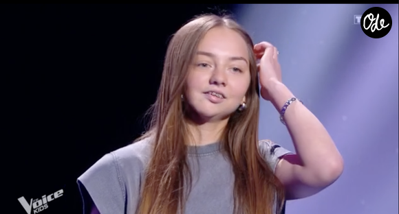 Charlotte dans "The Voice Kids".

© TF1 / The Voice Kids