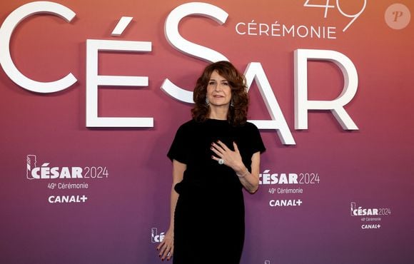 Valérie Lemercier, présidente des César 2024 - Photocall des lauréats (press room) lors de la 49ème édition de la cérémonie des César à l’Olympia à Paris le 23 février 2024. © Dominique Jacovides / Olivier Borde / Bestimage