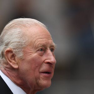 Le roi Charles III n'aurait également pas trop apprécié cette venue.

Le roi Charles III arrive aux funérailles de Katharine, duchesse de Kent, qui ont eu lieu à la cathédrale de Westminster. La duchesse de Kent est décédée à Kensington Palace le 4 septembre 2025. Une messe de requiem sera célébrée à la cathédrale avant que son cercueil ne soit transporté au cimetière royal de Frogmore, à Windsor, le 16 septembre 2025, à Londres, au Royaume-Uni. ©  Ryan Jenkinson/Parsons Media/ABACAPRESS.COM