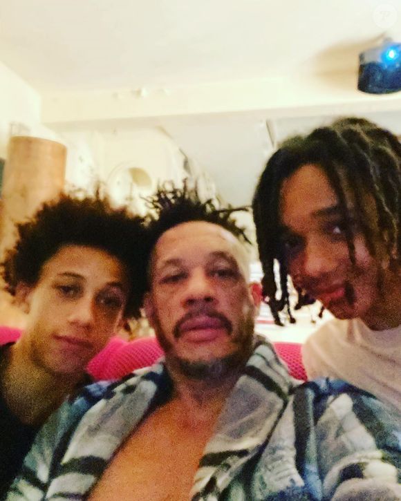 Le chanteur et acteur a eu Matisse et Khalil avec la même femme


JoeyStarr avec deux de ses trois fils, Matisse et Khalil, nés de sa relation avec Leïla Sy.