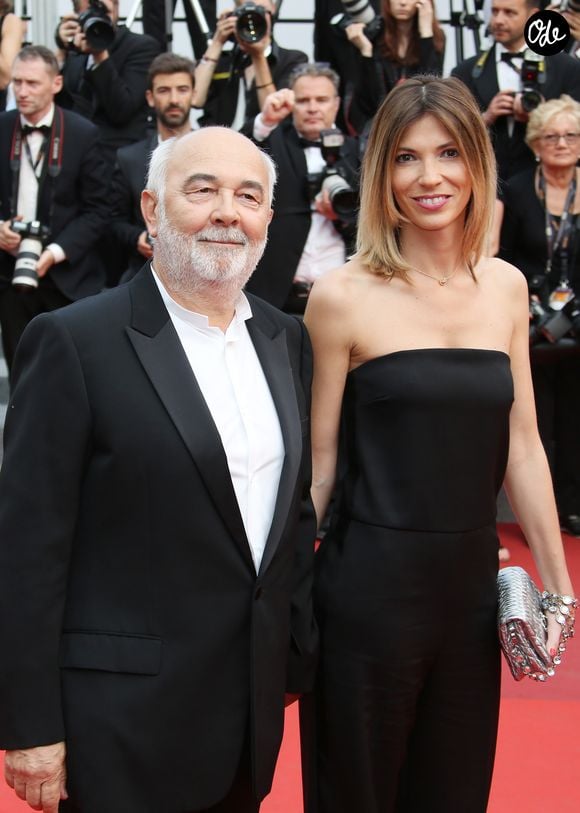 "Au départ je n'ai pas du tout flashé et finalement je me suis aperçu que c'était la femme de ma vie", avait raconté l'acteur.

Gérard Jugnot et sa compagne Patricia Campi - Montée des marches du film "Twin Peaks" lors du 70ème Festival International du Film de Cannes, le 25 mai 2017. 

© Denis Guignebourg / Bestimage