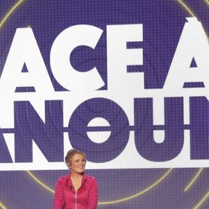 Exclusif - Pascale De La Tour Du Pin sur le plateau de l’enregistrement de l’émission « Face à Hanouna » présentée par P.De La Tour Du Pin et diffusée sur C8 le 17 novembre 2024, à Paris, France, le 14 novembre 2024. © Jack Tribeca/Bestimage
