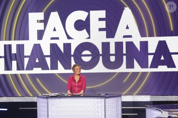 Exclusif - Pascale De La Tour Du Pin sur le plateau de l’enregistrement de l’émission « Face à Hanouna » présentée par P.De La Tour Du Pin et diffusée sur C8 le 17 novembre 2024, à Paris, France, le 14 novembre 2024. © Jack Tribeca/Bestimage