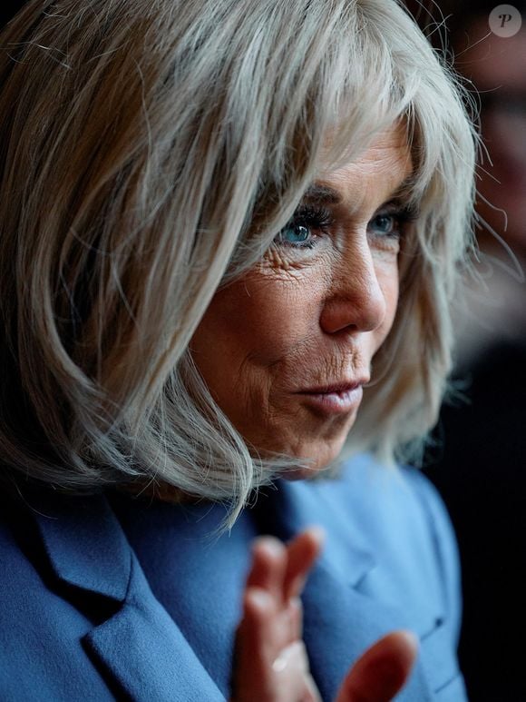 Brigitte Macron et Camilla Parker Bowles, reine consort d'Angleterre, assistent à la cérémonie de remise du prix littéraire de l'Entente à la résidence de l'ambassadeur de France à Londres, le 4 décembre 2024. 
© Julien Burton / Bestimage