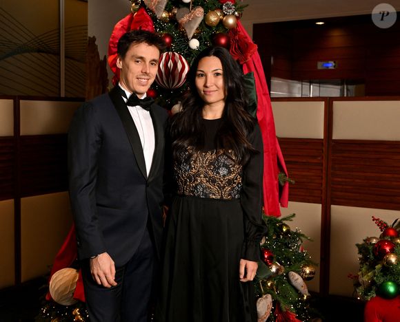 Le 2 décembre 2024, Marie Ducruet a en effet offert une petite sœur à Victoire, née en 2023.

Exclusif - Louis et Marie Ducruet au Yacht Club de Monaco, pour la deuxième édition du Christmas Grand Gala, le 4 décembre 2025. © Bruno Bebert / Bestimage