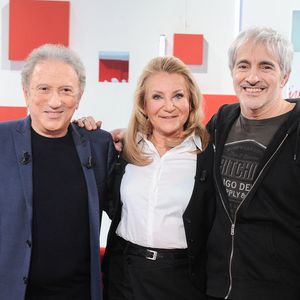 Mais aussi Jean-Jacques Daran !

 Exclusif - Michel Drucker, Sheila et Jean-Jacques Daran  - Enregistrement de l'émission Vivement dimanche au studio Rive Gauche, le 21 mars 2025, présentée par M.Drucker et diffusée sur France 3 le 30 mars 2025. 
© Guillaume Gaffiot / Bestimage