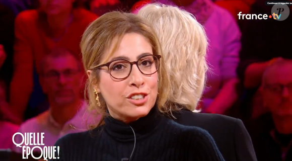 La journaliste a révélé dire "je t'aime" en permanence à Gabriel et à son beau-fils Alexandre.

Léa Salamé dans "Quelle époque" sur France 2