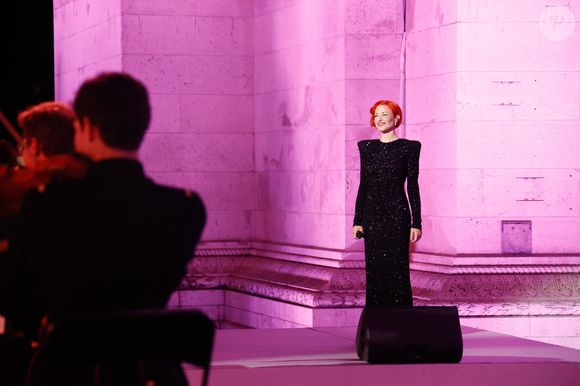 Ce dernier souffrait de quatre anomalies cardiaques.

Exclusif - Natasha St-Pier à l'émission "Le concert pour la paix" sur les Champs-Elysées à Paris.

Photo : Christophe Clovis - Pierre Perusseau / Bestimage