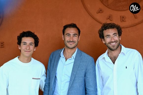 Sur le plan personnel, Raphaël Kretz a officialisé au cours de l’été 2026 sa relation avec Raïssa Biscesto de Freitas Gomes.


Raphael Kretz, Valentin Kretz et Martin Kretz assistent au tournoi de Roland-Garros 2024, le 4 juin 2024 à Paris, en France. Photo : ABACAPRESS.COM