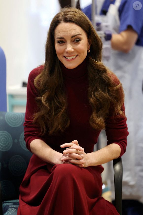 La princesse de Galles lors d'une visite au Royal Marsden Hospital, à Londres, où elle a reçu son traitement contre le cancer, pour remercier personnellement le personnel de ses soins. Le prince et la princesse de Galles sont devenus les parrains conjoints du Royal Marsden NHS Foundation Trust, l'hôpital spécialisé dans le traitement du cancer qui accueille chaque année plus de 59 000 patients du NHS et du secteur privé. Londres, Royaume-Uni, le mardi 14 janvier 2025. ©Chris Jackson/PA Wire/ABACAPRESS.COM