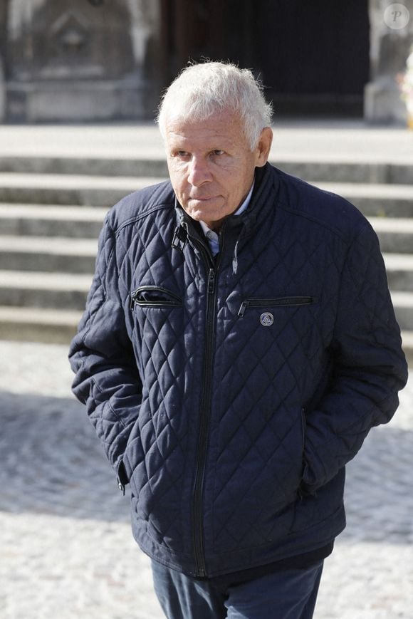 Patrick Poivre d'Arvor (PPDA) - Sorties des obsèques de Etienne Mougeotte en l'église Saint-François-Xavier à Paris. Le 13 octobre 2021
© Jacovides-Clovis / Bestimage