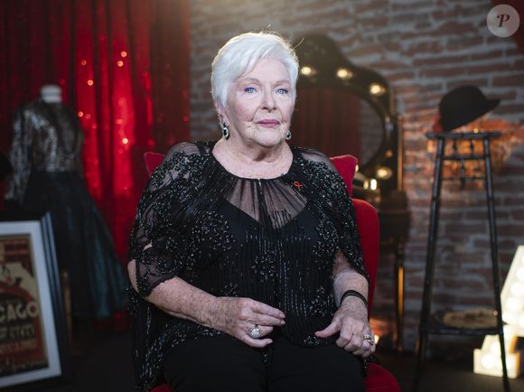 Exclusif - Line Renaud - Backstage de l'enregistrement de l'émission "100 ans de comédies musicales pour le Sidaction", qui sera diffusée le 2 avril sur France 2. Le 10 mars 2020
© Moreau-Perusseau / Bestimage