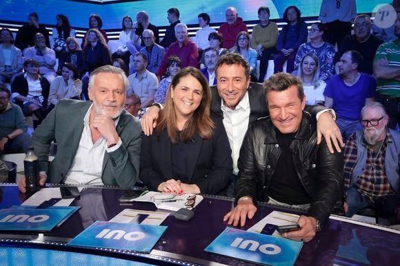 Jean-Michel Maire, Valérie Benaim, Bernard Montiel, Benjamin Castaldi, sur le plateau de l’émission « TPMP » présentée par C.Hanouna et diffusée en direct sur C8, Paris, France, le 26 fevrier 2025. © Jack Tribeca / Bestimage