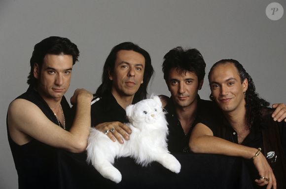 Archives - En France, à Paris, portrait des membres du groupe Pow Wow, en juin 1992. Alain Canu via Bestimage