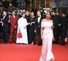 et son mari n'avait d'yeux que pour elle
Julia Ducournau, Tahar Rahim (qui admire son épouse Leïla Bekhti) - Montée des marches du film « Alpha » lors du 78ème Festival International du Film de Cannes, au Palais des Festivals à Cannes
© Jacovides-Moreau / Bestimage