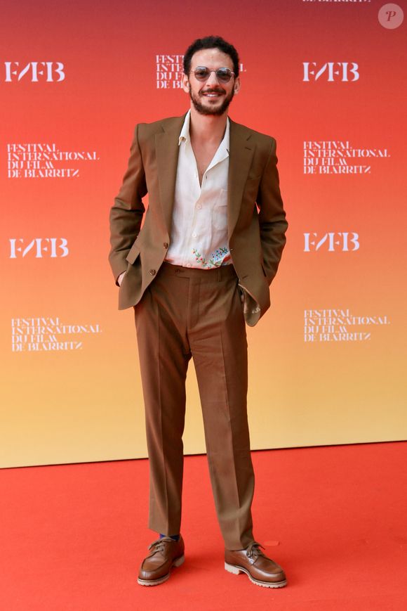 Vincent Dedienne - Photocall de la cérémonie de clôture du festival "Nouvelles vagues" à Biarritz. Le 1er juillet 2023