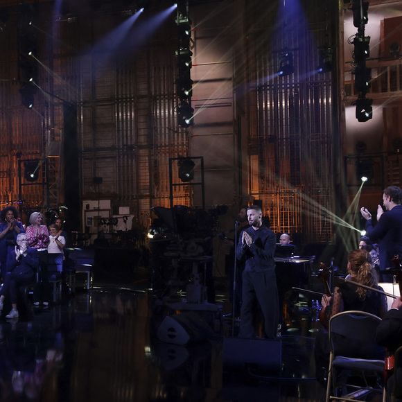 Exclusif - Matt pokora lors de l'enregistrement de l'émission Le Grand Echiquier - Spécial Claude François présentée par C.Chazal et A.Manoukian et diffusée le 13 janvier sur France, à l'Opéra royal du château de Versailles, accompagné par l'Orchestre de l'Opéra Royal à Versailles, France, le 16 septembre 2025. Jack Tribeca/Bestimage