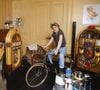 Il y a 5 ans, le Covid emportait le chanteur Christophe...

Photo d'archives datant d'avril 1988 du chanteur Christophe à son domicile à Paris, France. Photo by Pascal Baril/ABACAPRESS.COM