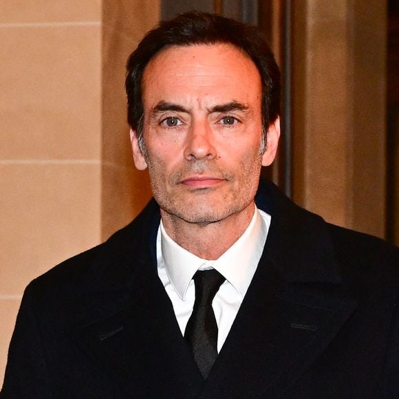 Avec Anthony Delon, Douchy n'a plus de secret pour personne

Anthony Delon au dîner annuel du CCAF (Conseil de coordination des associations arméniennes de France) à l'hôtel du collectionneur à Paris
Comme chaque année, la onzième édition du désormais fameux dîner du CCAF a fait salle comble. 450 personnes se sont retrouvées dans les salons de l'hôtel du collectionneur, à Paris. Lors du cocktail, plusieurs personnalités politiques ont eu l'occasion de s'entretenir avec les invités.
Comme de coutume, un certain nombre de figures intellectuelles étaient également au dîner.
C'est Nelson Monfort qui a présenté la soirée en rappelant que la soirée est l'occasion de nous retrouver et de réaffirmer les liens profonds qui unissent la France et l'Arménie, liens tissés par l'histoire, la culture et des valeurs communes.
Cette soirée incarne à la fois un hommage solennel et un appel à l'action. Hommage envers celles et ceux qui oeuvrent sans relâche pour la cause arménienne; mais appel à la communauté internationale pour qu'elle s'engage résolument pour la justice et la paix.

© Christian Liewig / Bestimage
