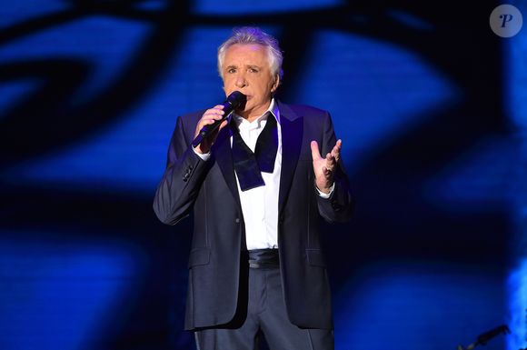 Michel Sardou en concert au stade Tropenas à Montélimar le 5 juillet 2017 dans le cadre de sa dernière tournée "La dernière danse". © Bruno Bebert / Bestimage