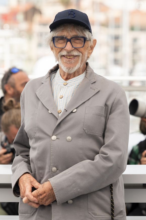 Pierre Richard Photocall de "L'Homme qui a vu l'ours qui a vu l'homme" lors du 78ème Festival International du Film de Cannes, le 22 mai 2025. © Jacovides/Moreau/Bestimage