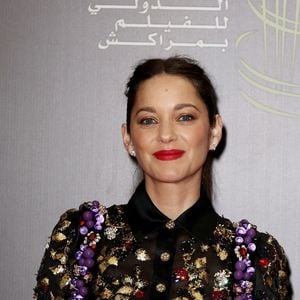 Marion Cotillard au photocall de cérémonie de clôture du 20ème Festival International du Film de Marrakech, Maroc, le 2 décembre 2023. © Dominique Jacovides/Bestimage