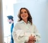 "Que tu sois une source de joie pour tes parents, et une sœur aimante et une compagne de vie pour ma fille", a écrit le prince. Il a raison, car seulement six mois séparent les deux demoiselles !
La reine Rania de Jordanie - Naissance de la princesse Iman de Jordanie, fille du prince Hussein de Jordanie et de sa femme la princesse Rajwa au Centre Médical King Hussein à Amman. Le 3 août 2024. Dana Press / Bestimage